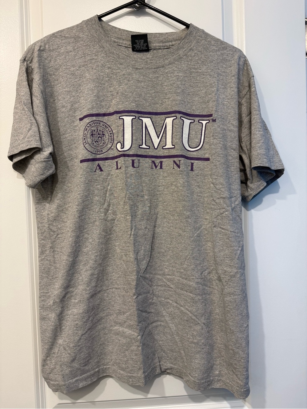 JMU Alumni Gray Graphic T-Shirt, size M